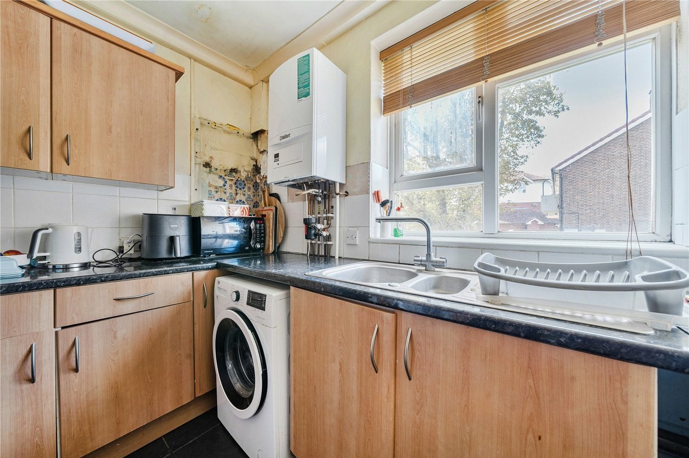 2 bedroom property for sale in  | Robinson Jackson