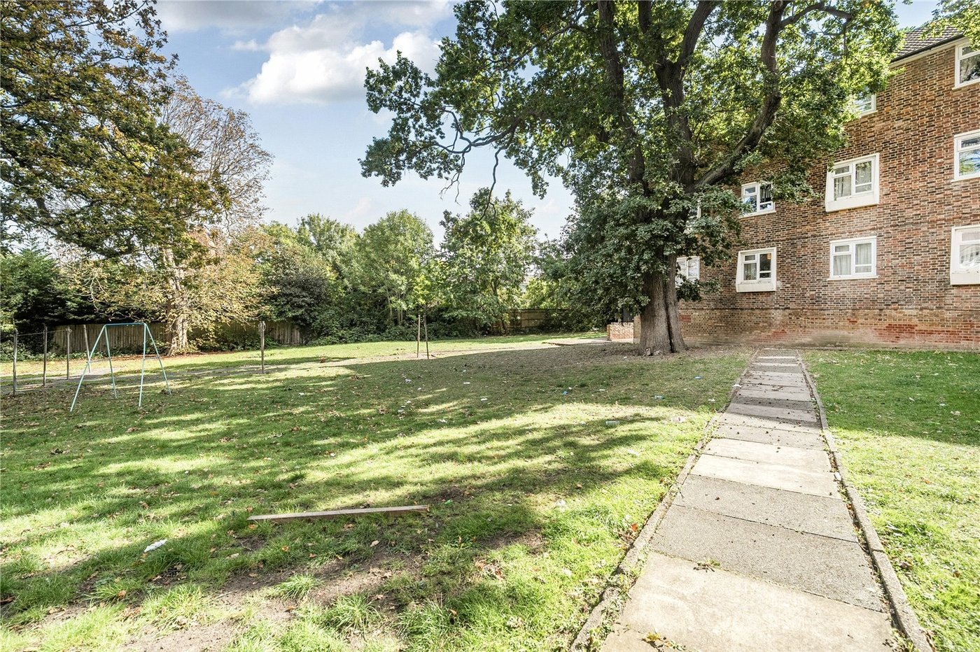 2 bedroom property for sale in  | Robinson Jackson