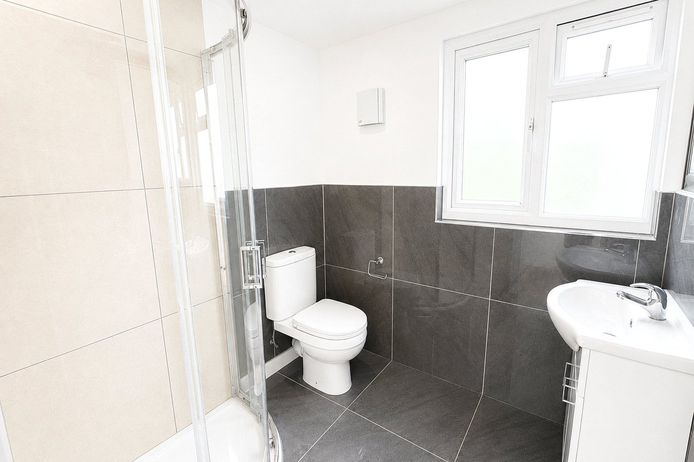 4 bedroom house for sale in London | Robinson Jackson