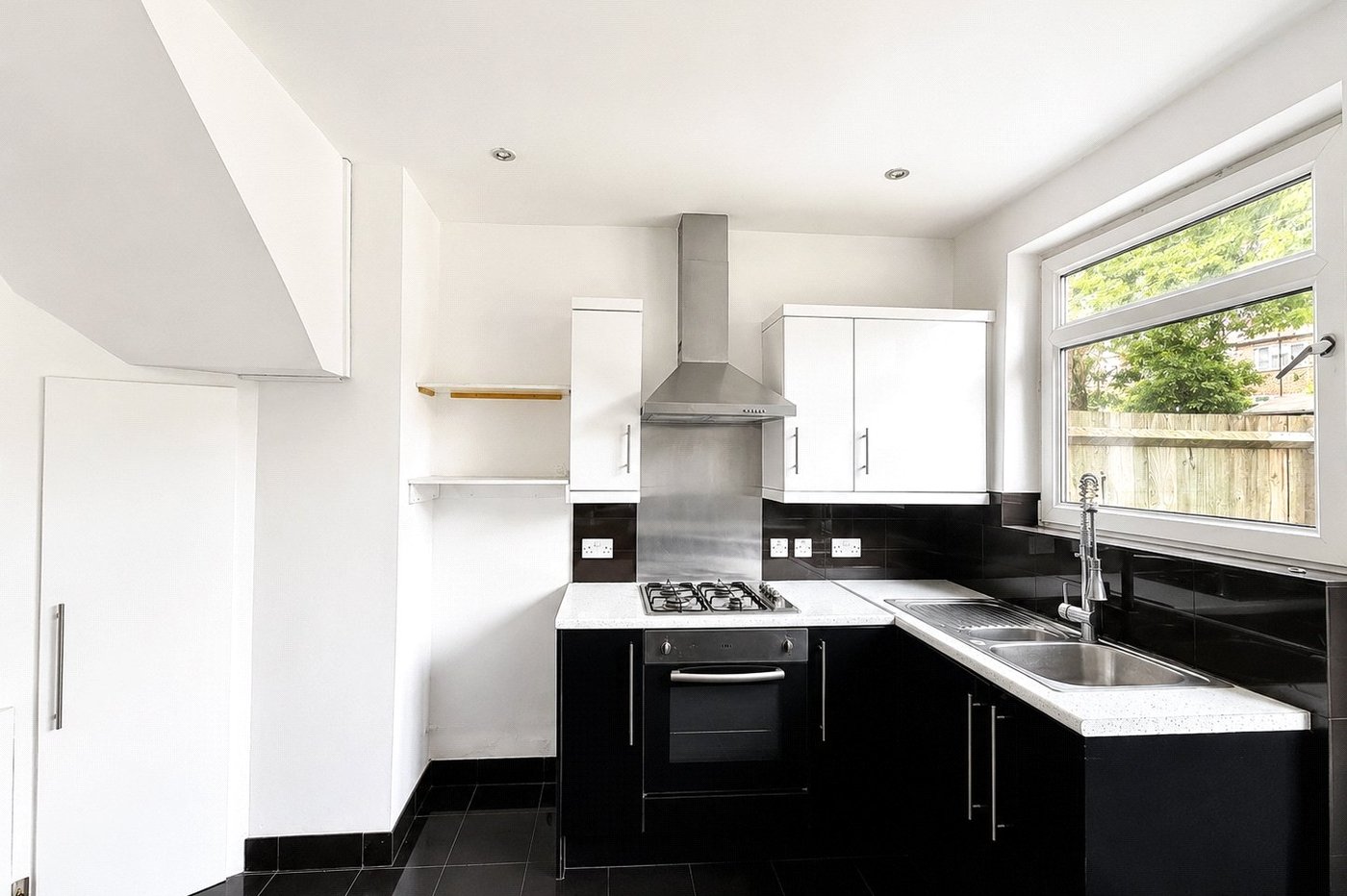 4 bedroom house for sale in London | Robinson Jackson