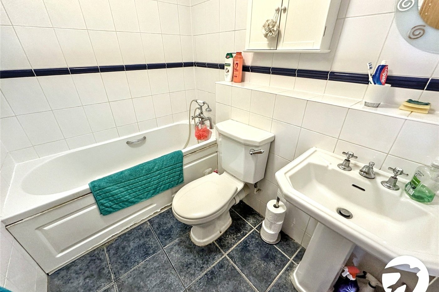 2 bedroom property for sale in Rochester | Robinson Michael & Jackson