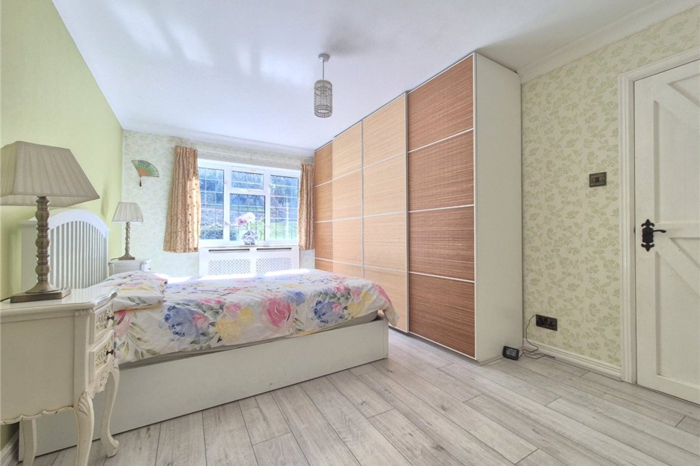 4 bedroom bungalow for sale in Knockholt | Robinson Jackson