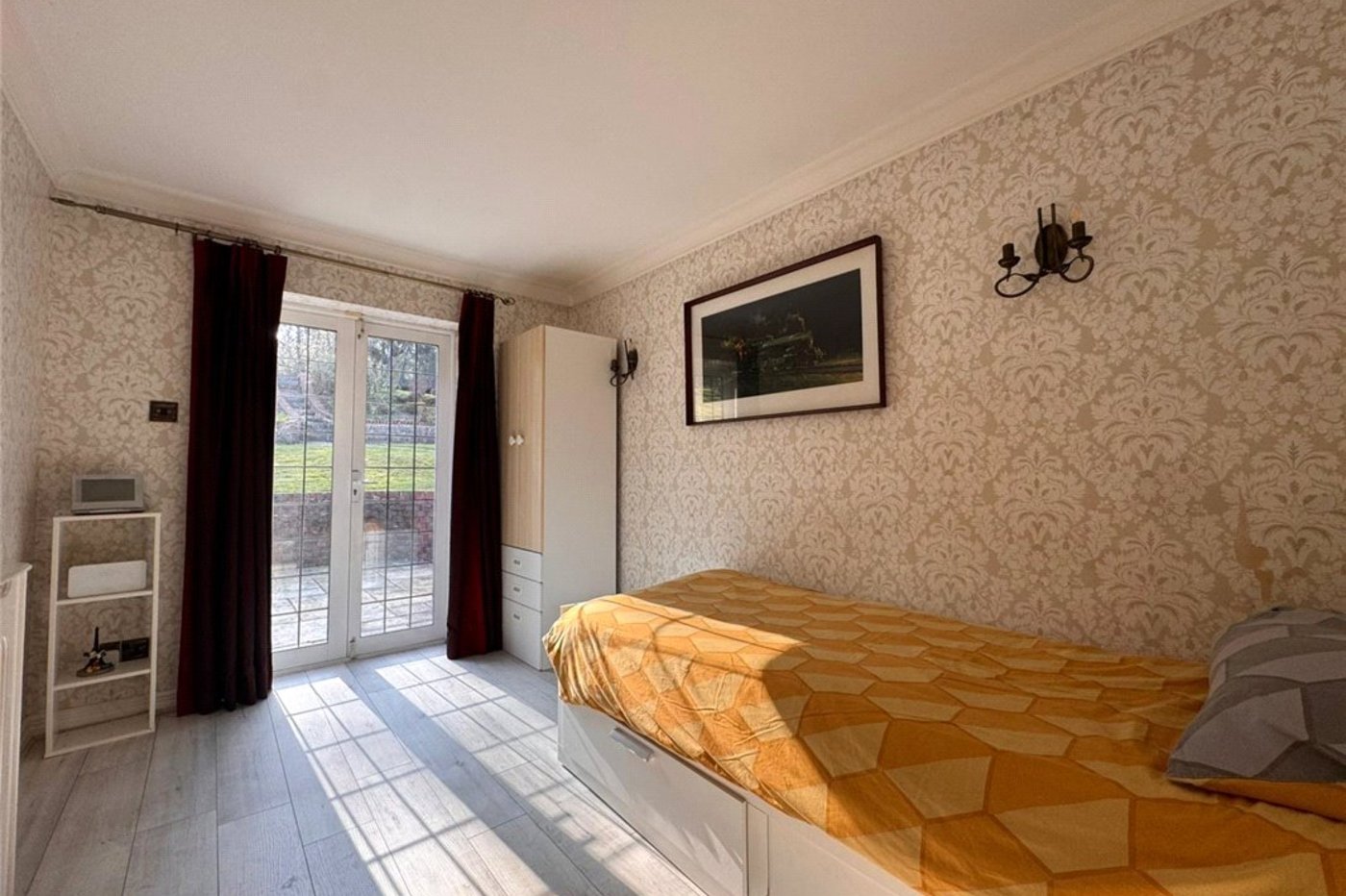 4 bedroom bungalow for sale in Knockholt | Robinson Jackson