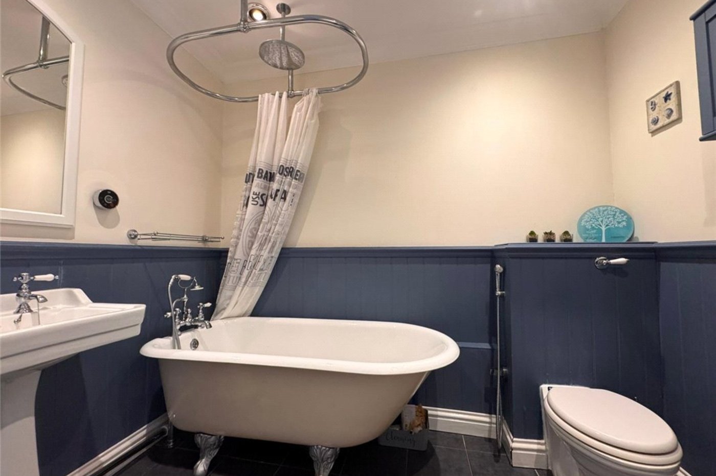 4 bedroom bungalow for sale in Knockholt | Robinson Jackson