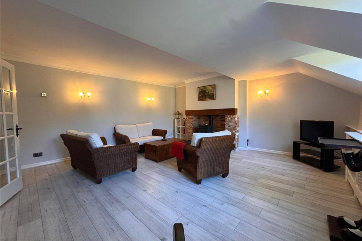 4 bedroom bungalow for sale in Knockholt | Robinson Jackson