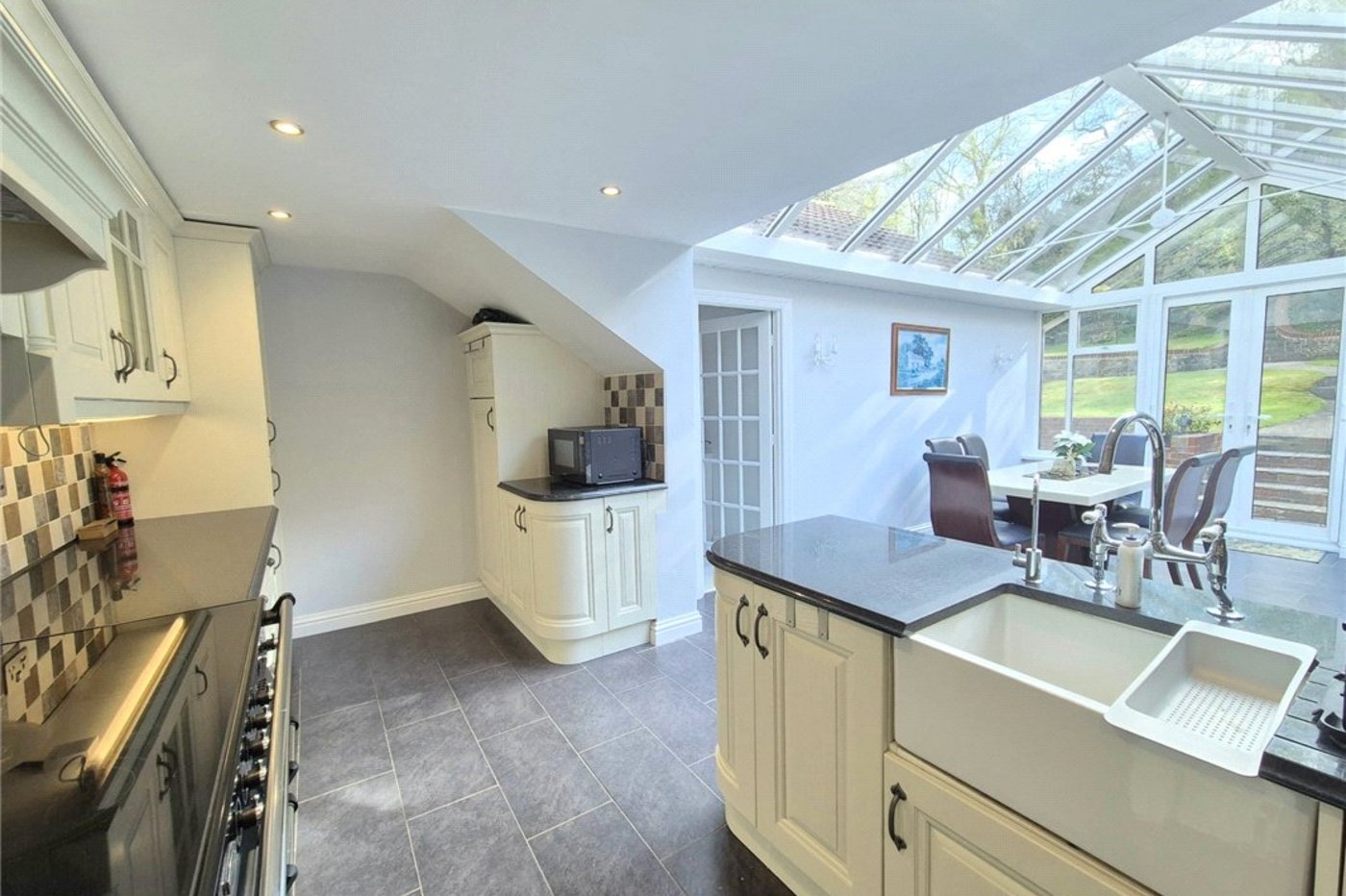 4 bedroom bungalow for sale in Knockholt | Robinson Jackson