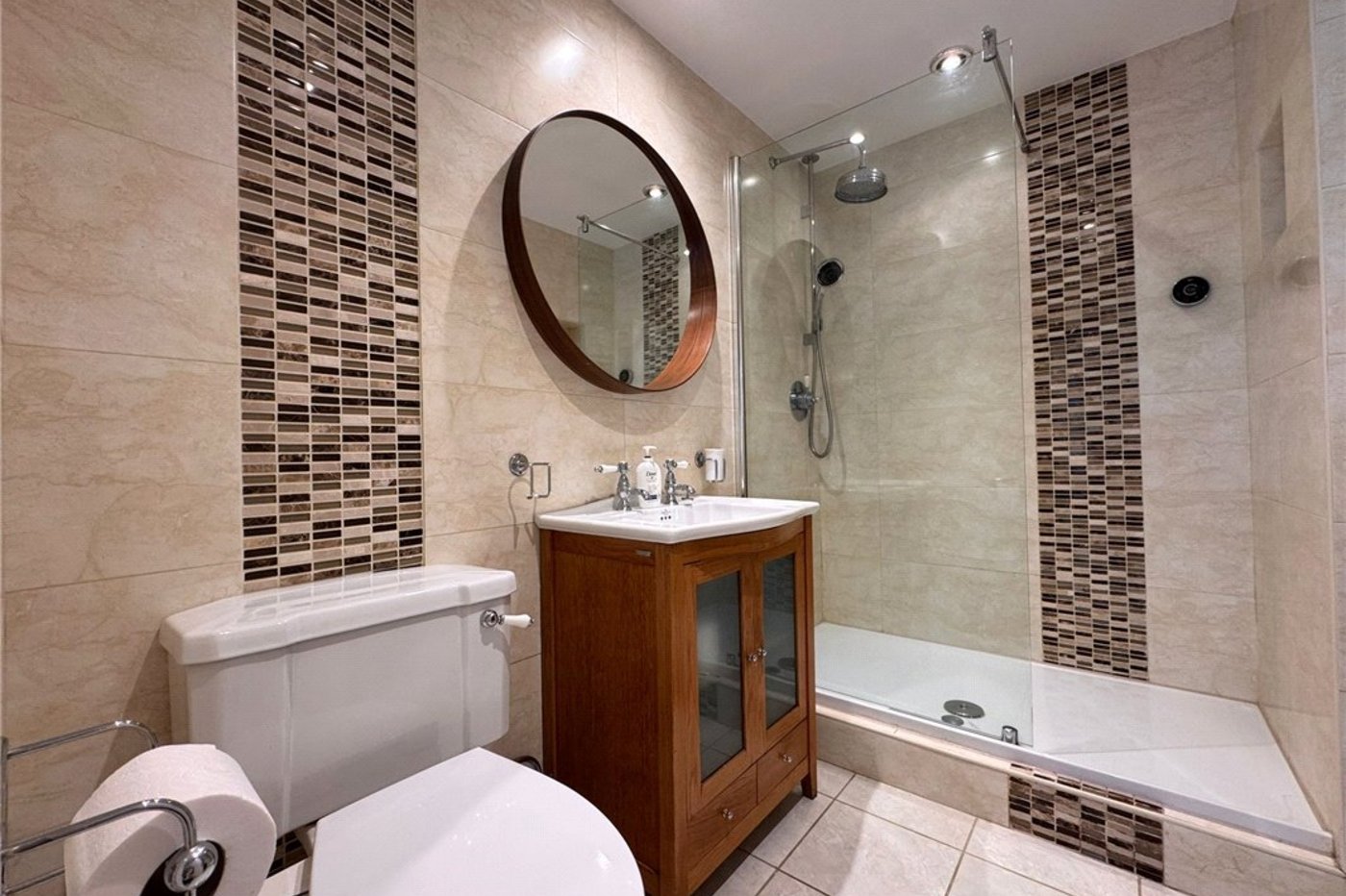 4 bedroom bungalow for sale in Knockholt | Robinson Jackson