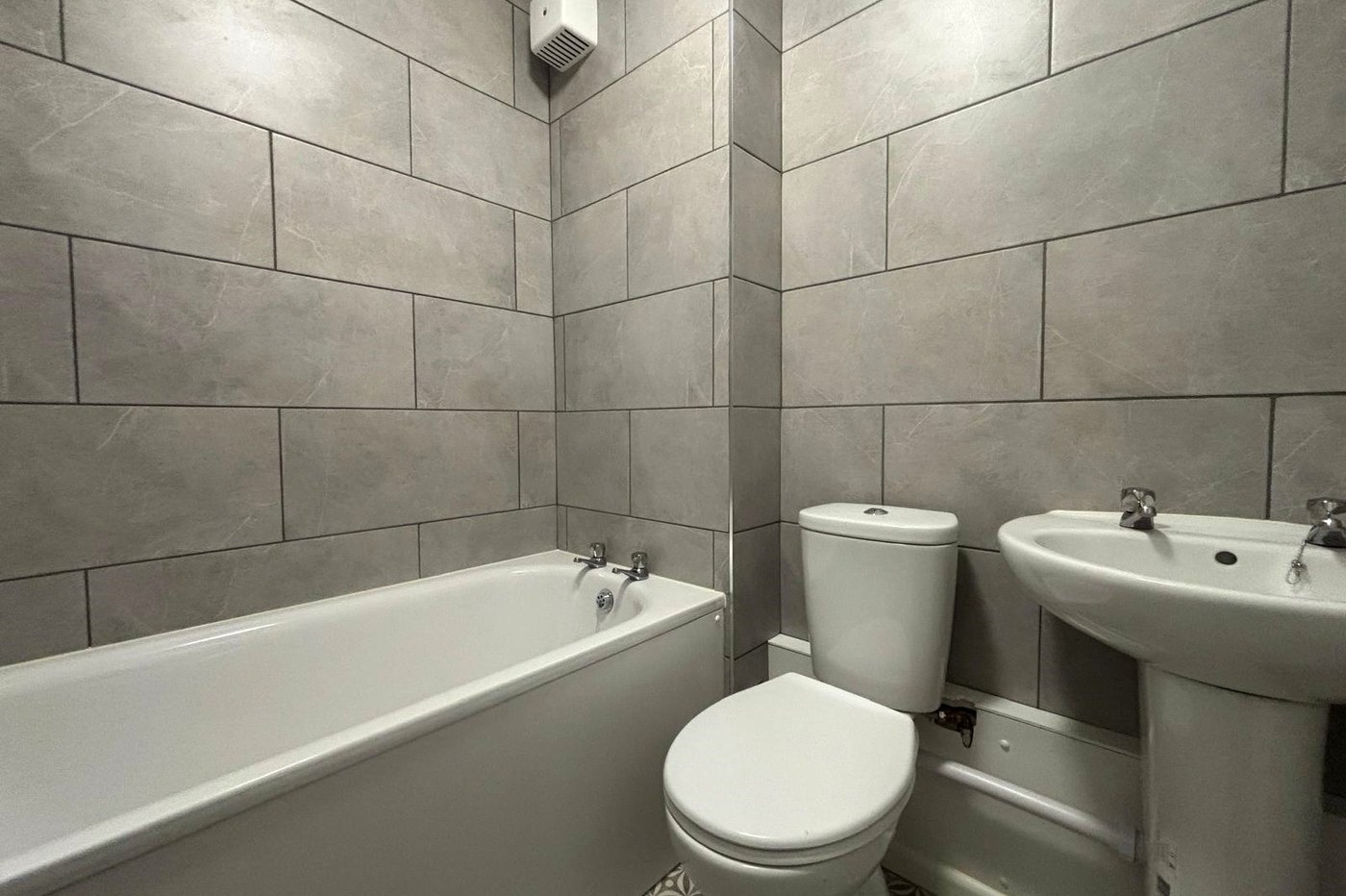 1 bedroom property for sale in Lordswood | Robinson Michael & Jackson