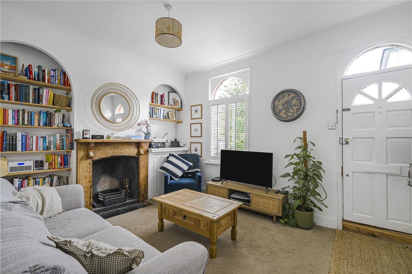 2 bedroom house for sale in Gravesend | Robinson Michael & Jackson