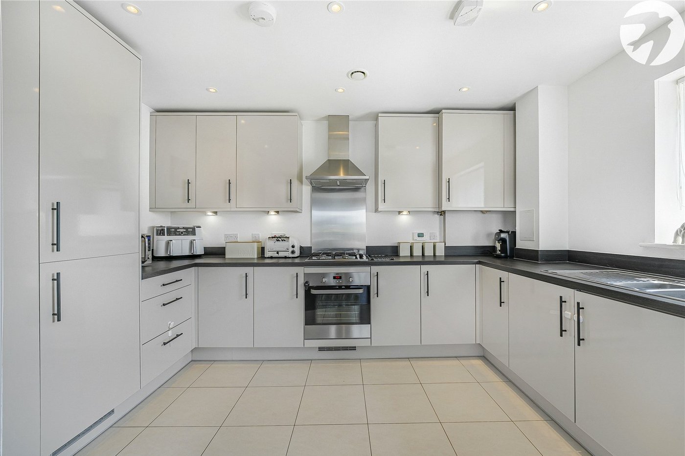 2 bedroom property for sale in Dartford | Robinson Jackson