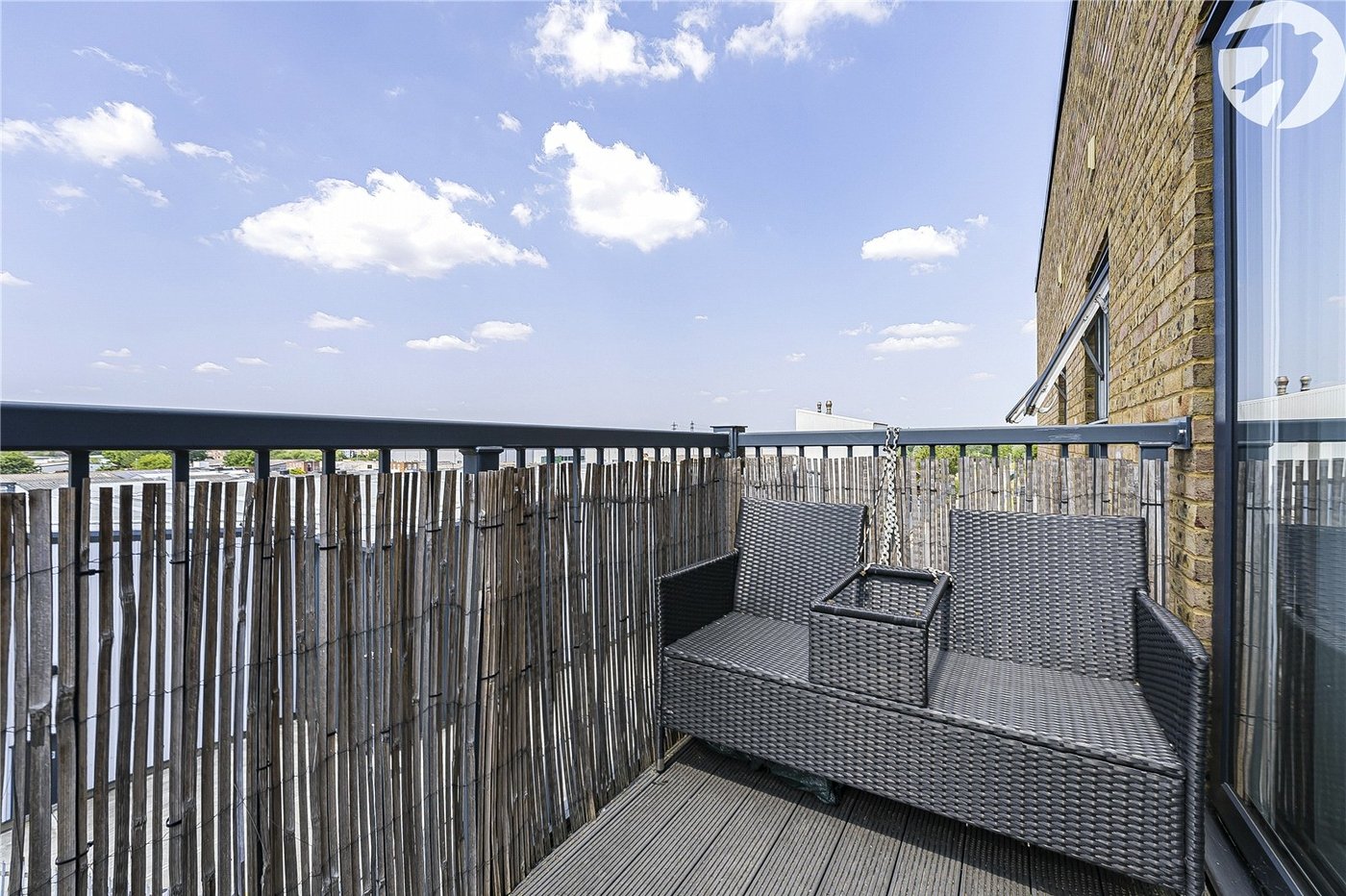 2 bedroom property for sale in Dartford | Robinson Jackson