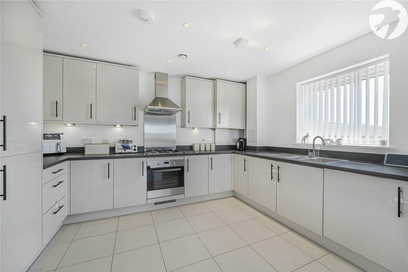 2 bedroom property for sale in Dartford | Robinson Jackson