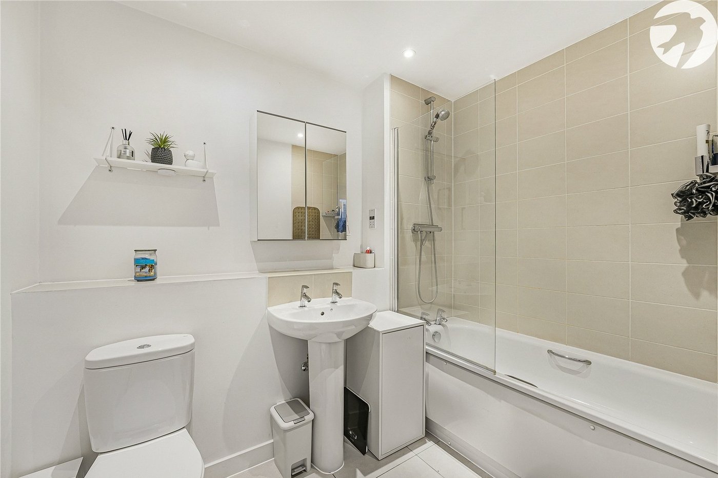 2 bedroom property for sale in Dartford | Robinson Jackson