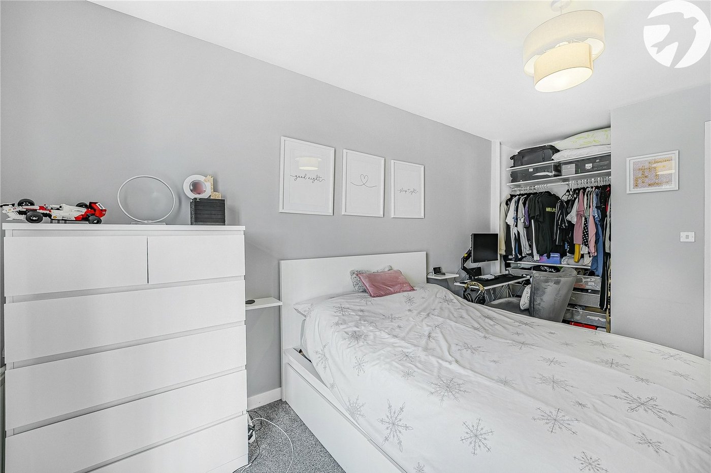 2 bedroom property for sale in Dartford | Robinson Jackson
