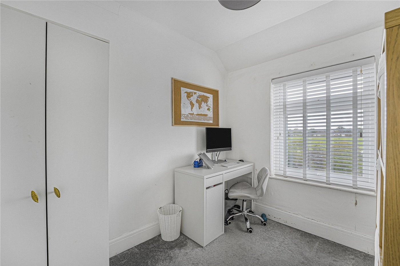 2 bedroom house for sale in Sidcup | Robinson Jackson