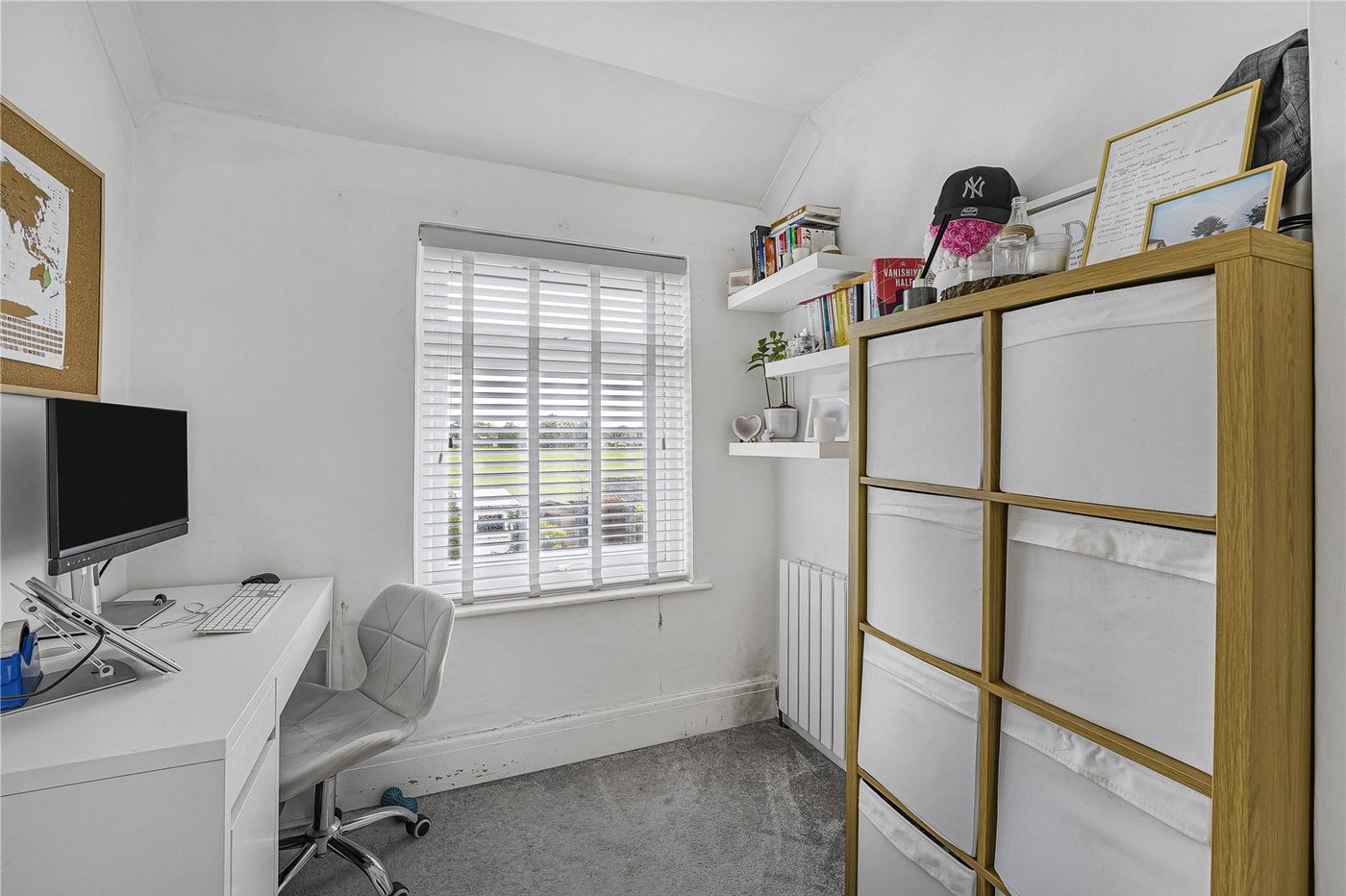 2 bedroom house for sale in Sidcup | Robinson Jackson