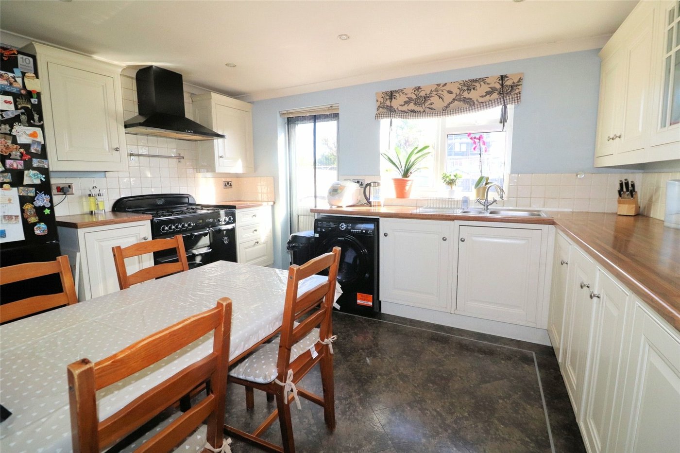 4 bedroom house for sale in (Bexleyheath Boarders) Erith | Robinson Jackson