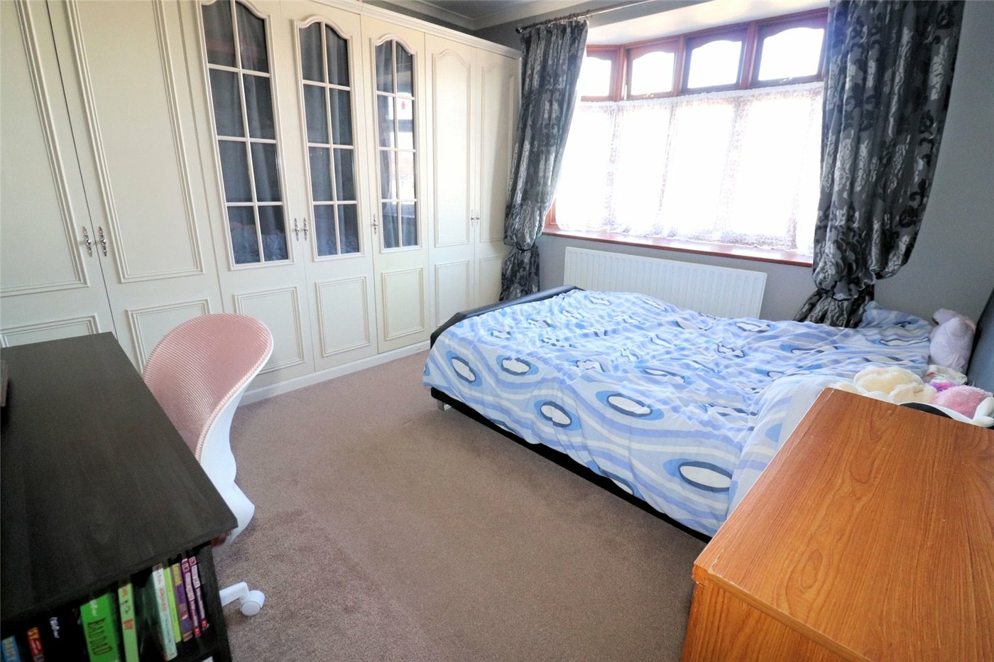 4 bedroom house for sale in (Bexleyheath Boarders) Erith | Robinson Jackson