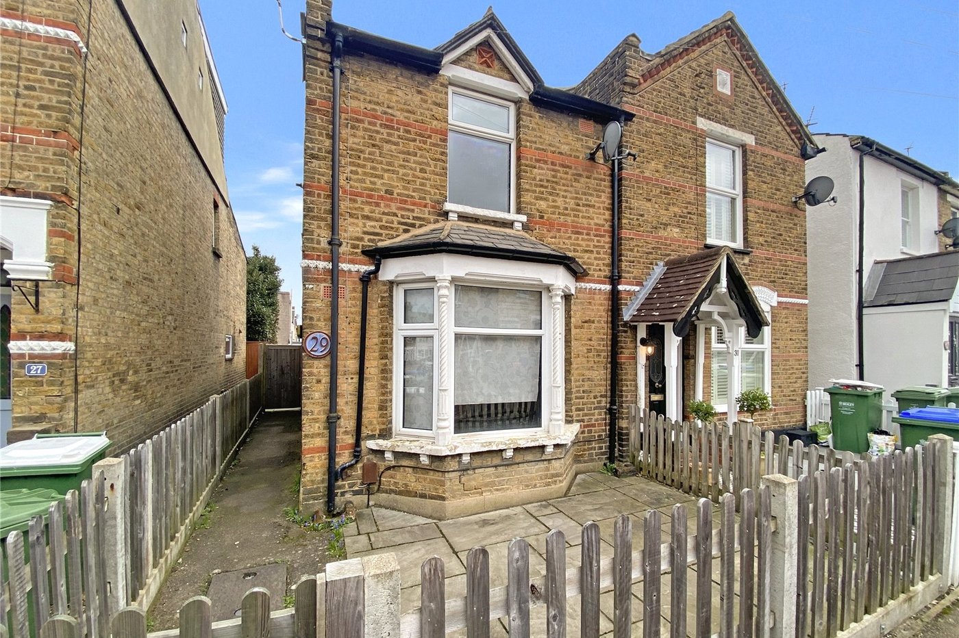 2 bedroom house for sale in Sidcup | Robinson Jackson