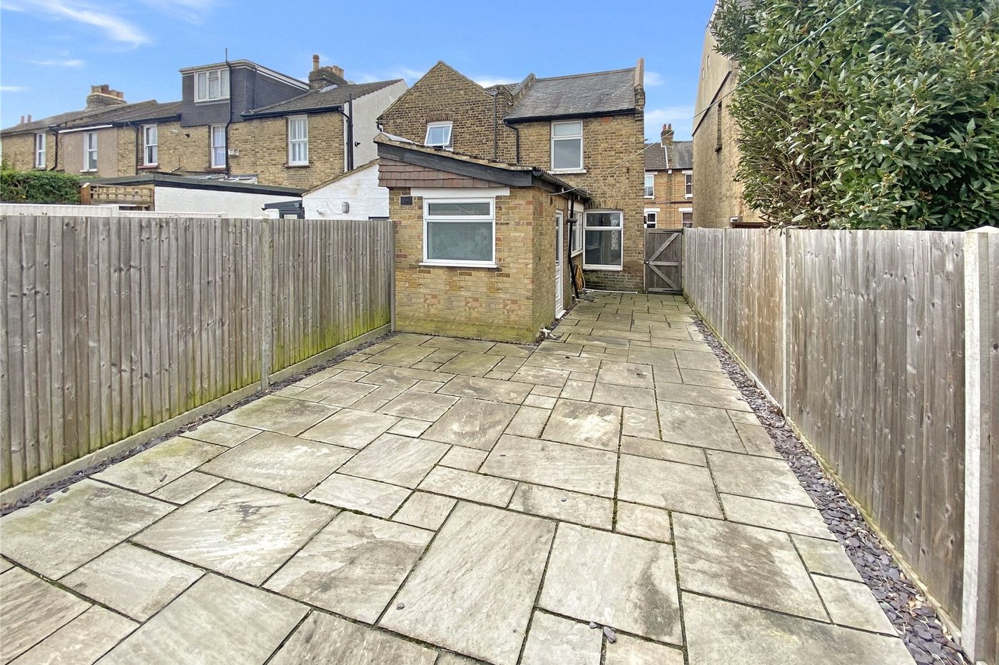 2 bedroom house for sale in Sidcup | Robinson Jackson