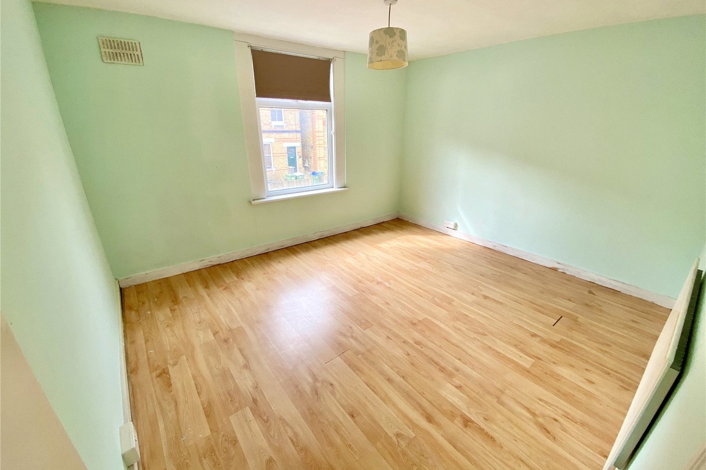2 bedroom house for sale in Sidcup | Robinson Jackson