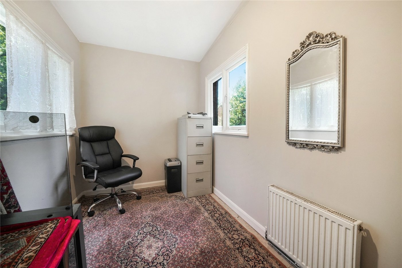 2 bedroom property for sale in London | Robinson Jackson