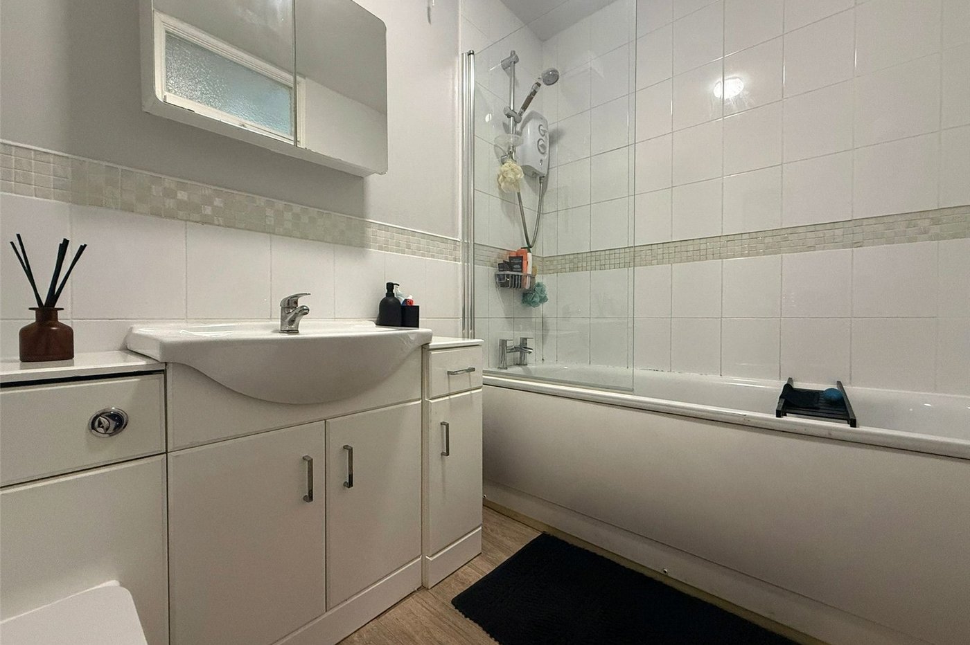 2 bedroom house for sale in Shooters Hill | Robinson Jackson