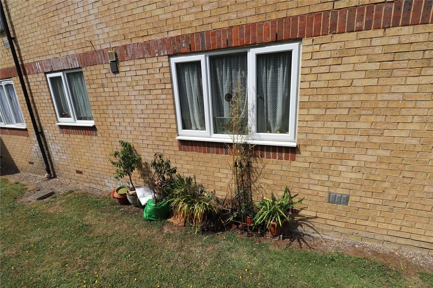 1 bedroom property for sale in Belvedere | Robinson Jackson