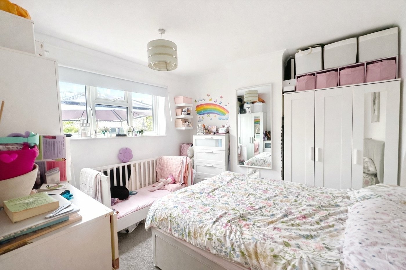 2 bedroom property for sale in London | Robinson Jackson