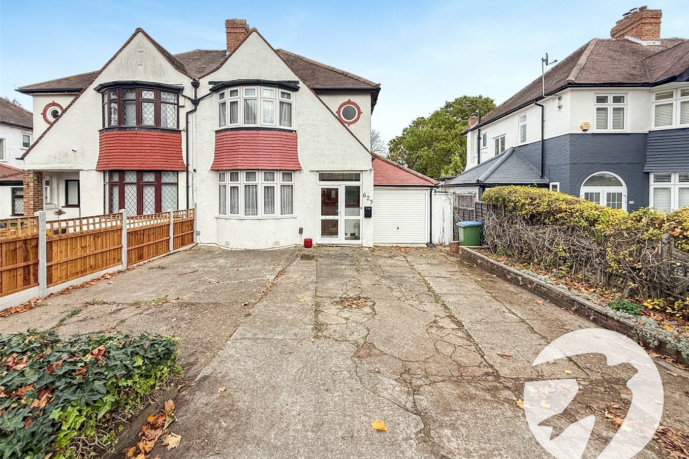 3 bedroom house for sale in London | Robinson Jackson