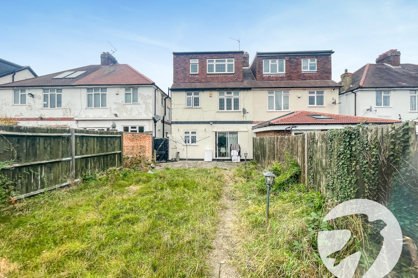 4 bedroom house for sale in London | Robinson Jackson