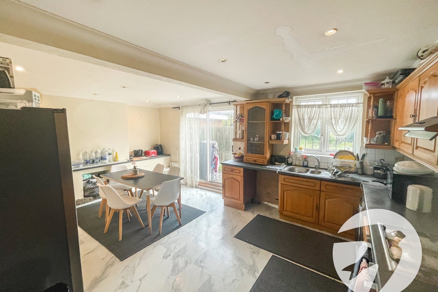 4 bedroom house for sale in London | Robinson Jackson