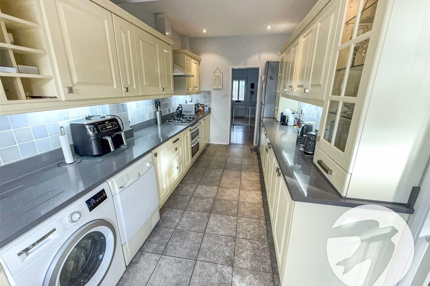 3 bedroom house for sale in London | Robinson Jackson