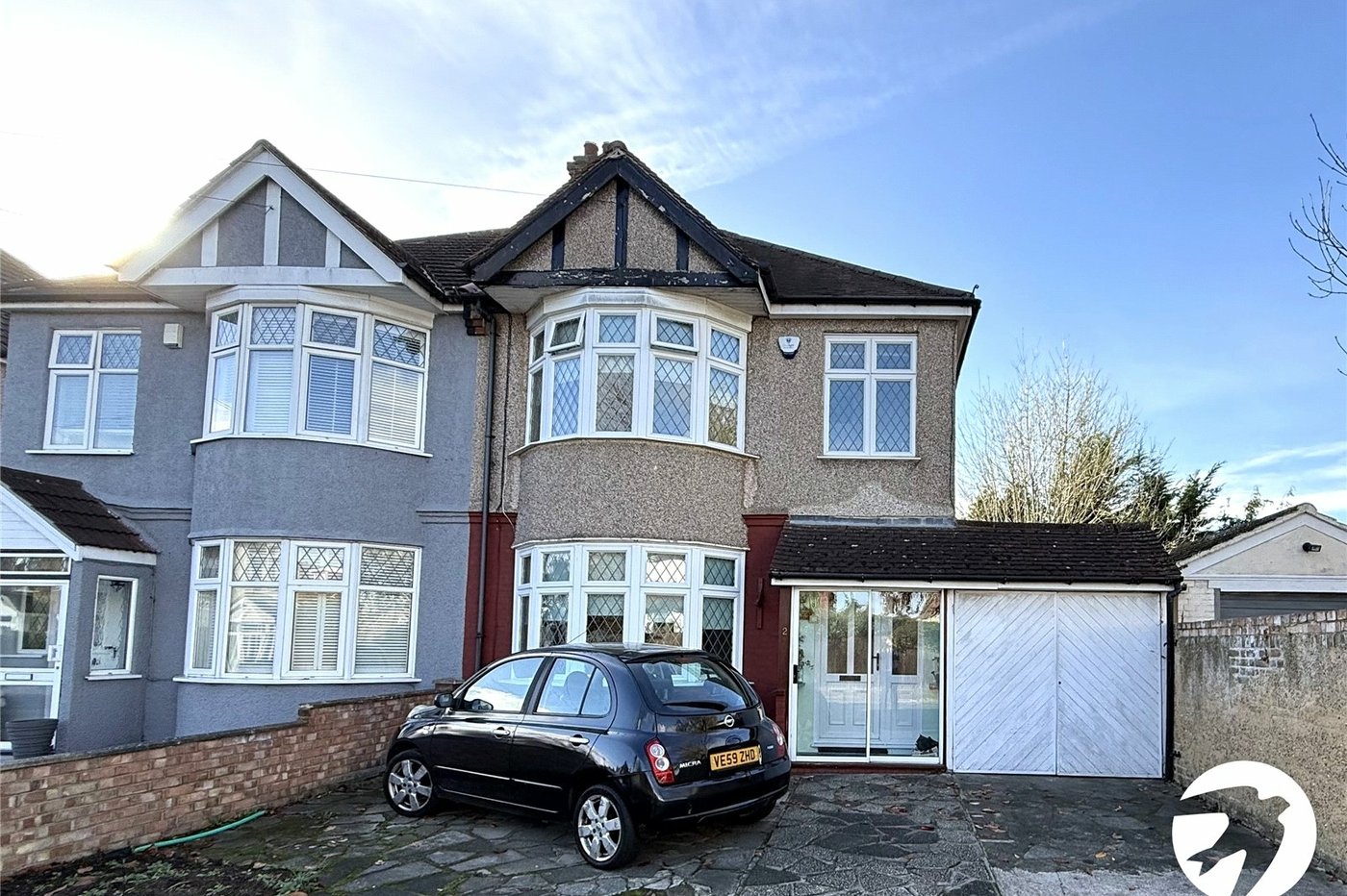 3 bedroom house for sale in London | Robinson Jackson