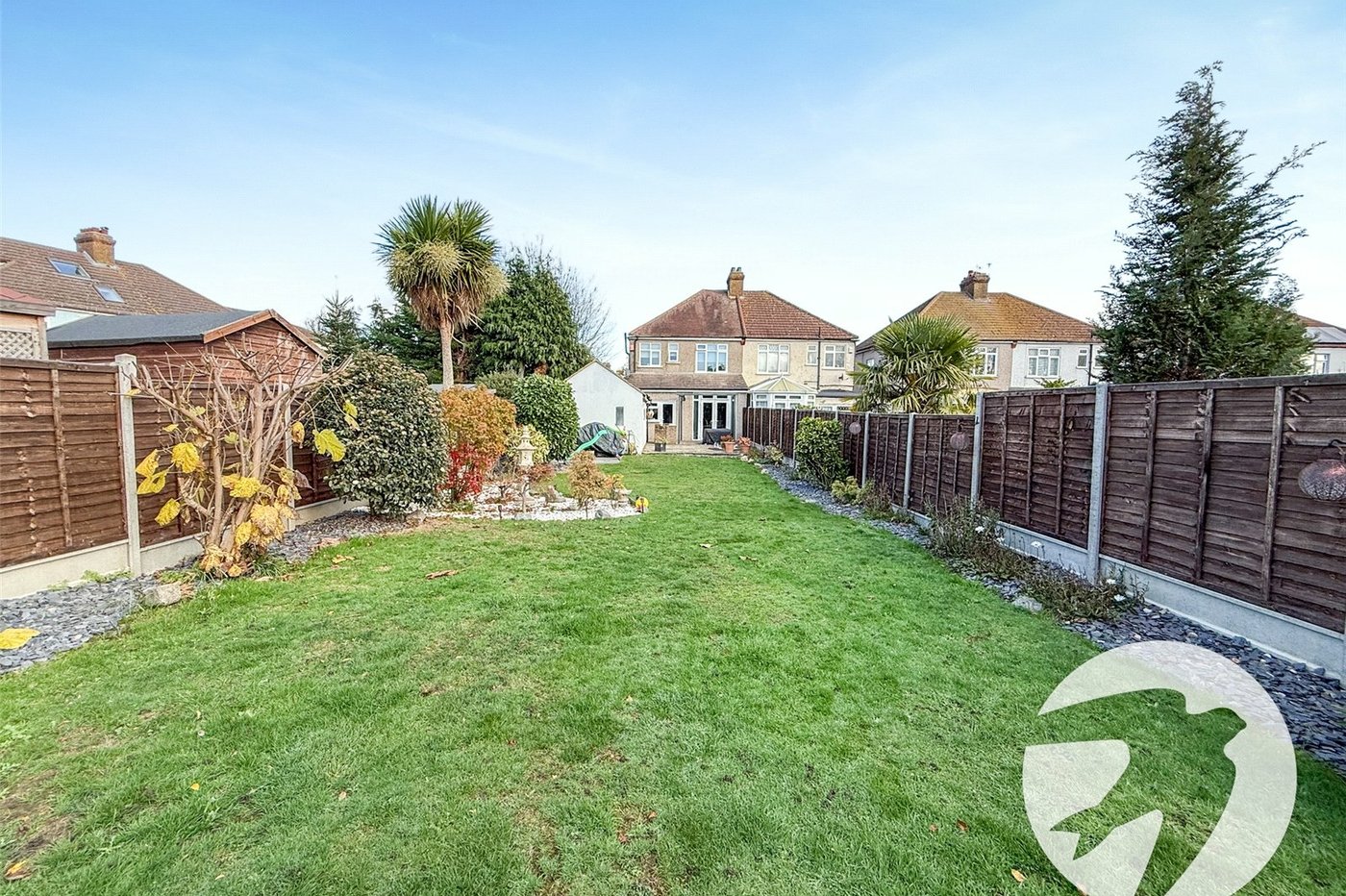 3 bedroom house for sale in London | Robinson Jackson