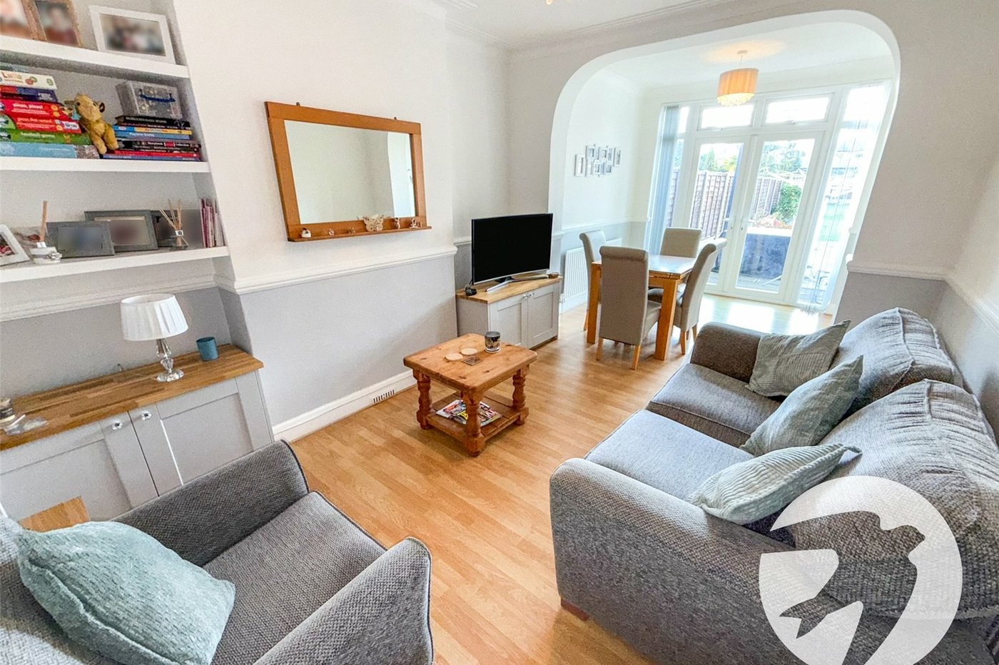 3 bedroom house for sale in London | Robinson Jackson