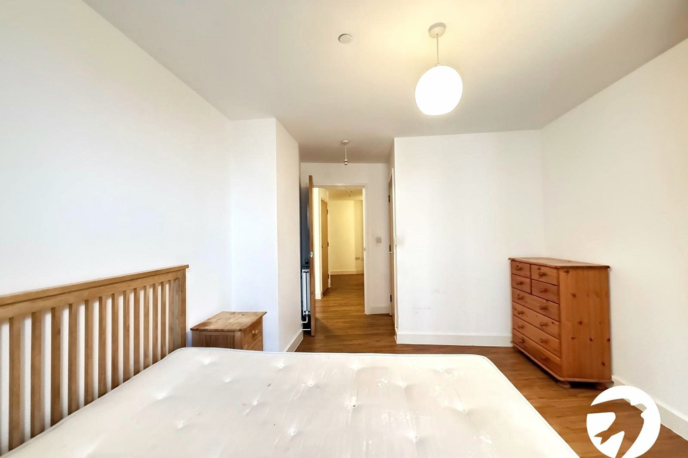 2 bedroom property for sale in 2 Cornmill Lane | Robinson Jackson