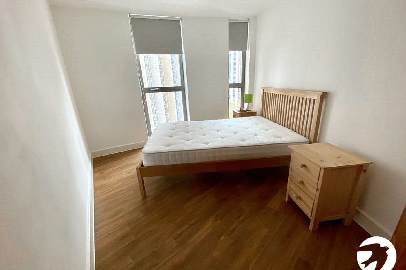 2 bedroom property for sale in 2 Cornmill Lane | Robinson Jackson