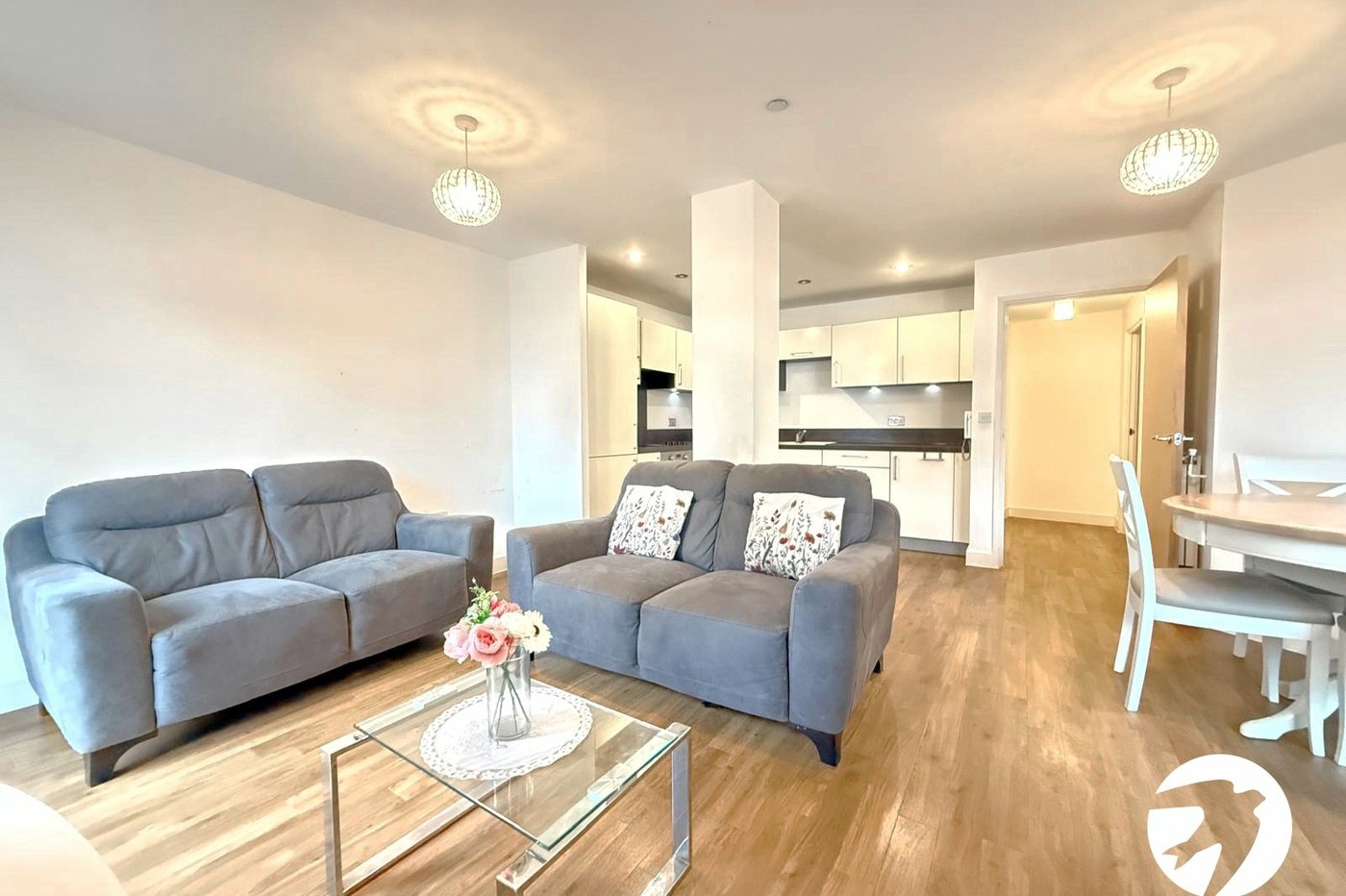 2 bedroom property for sale in 2 Cornmill Lane | Robinson Jackson