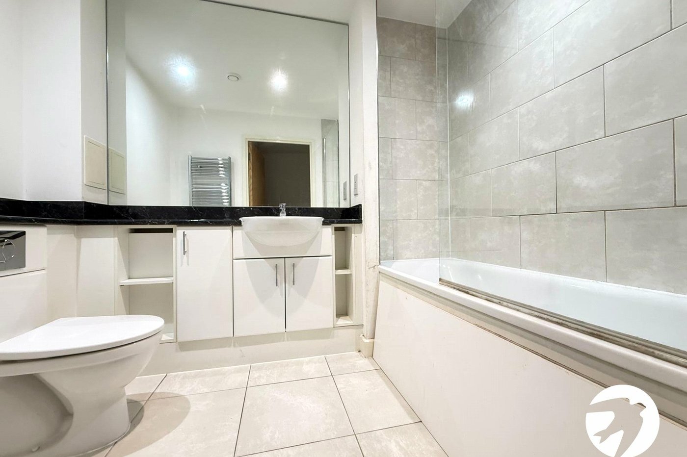 2 bedroom property for sale in 2 Cornmill Lane | Robinson Jackson