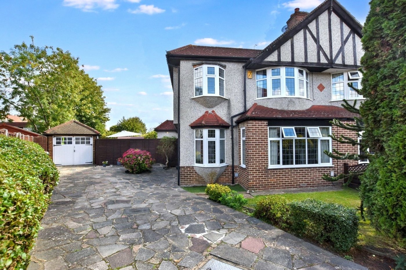 5 bedroom house for sale in Bexleyheath | Robinson Jackson