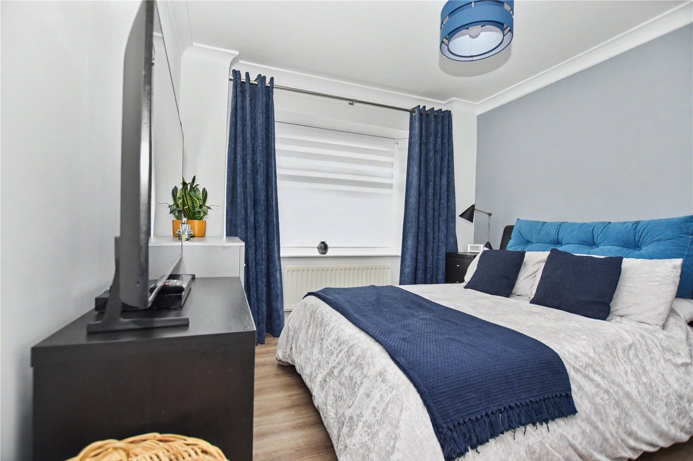 2 bedroom bungalow for sale in Bexleyheath | Robinson Jackson