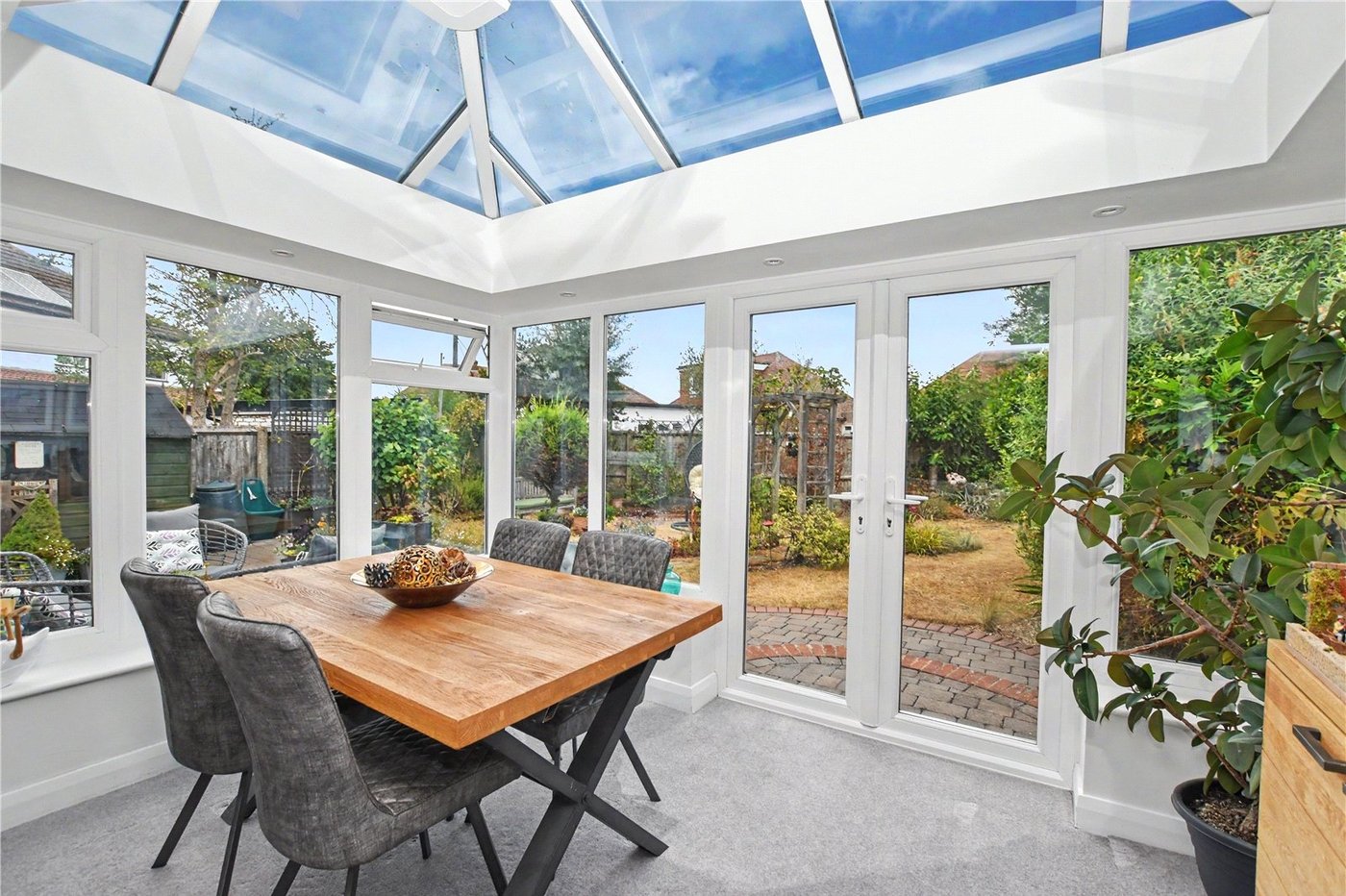 2 bedroom bungalow for sale in Bexleyheath | Robinson Jackson