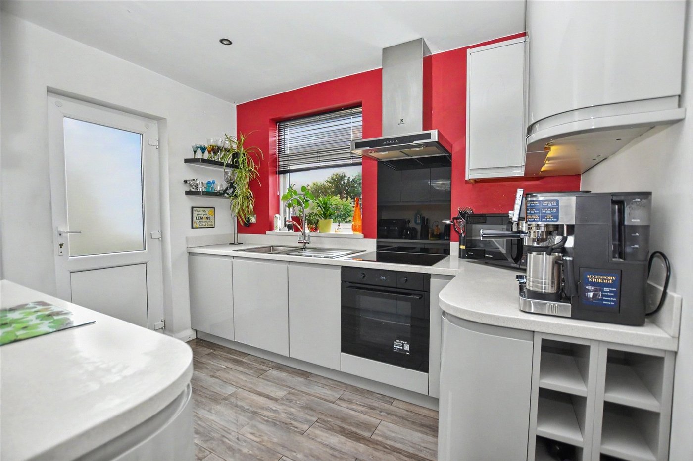 2 bedroom bungalow for sale in Bexleyheath | Robinson Jackson
