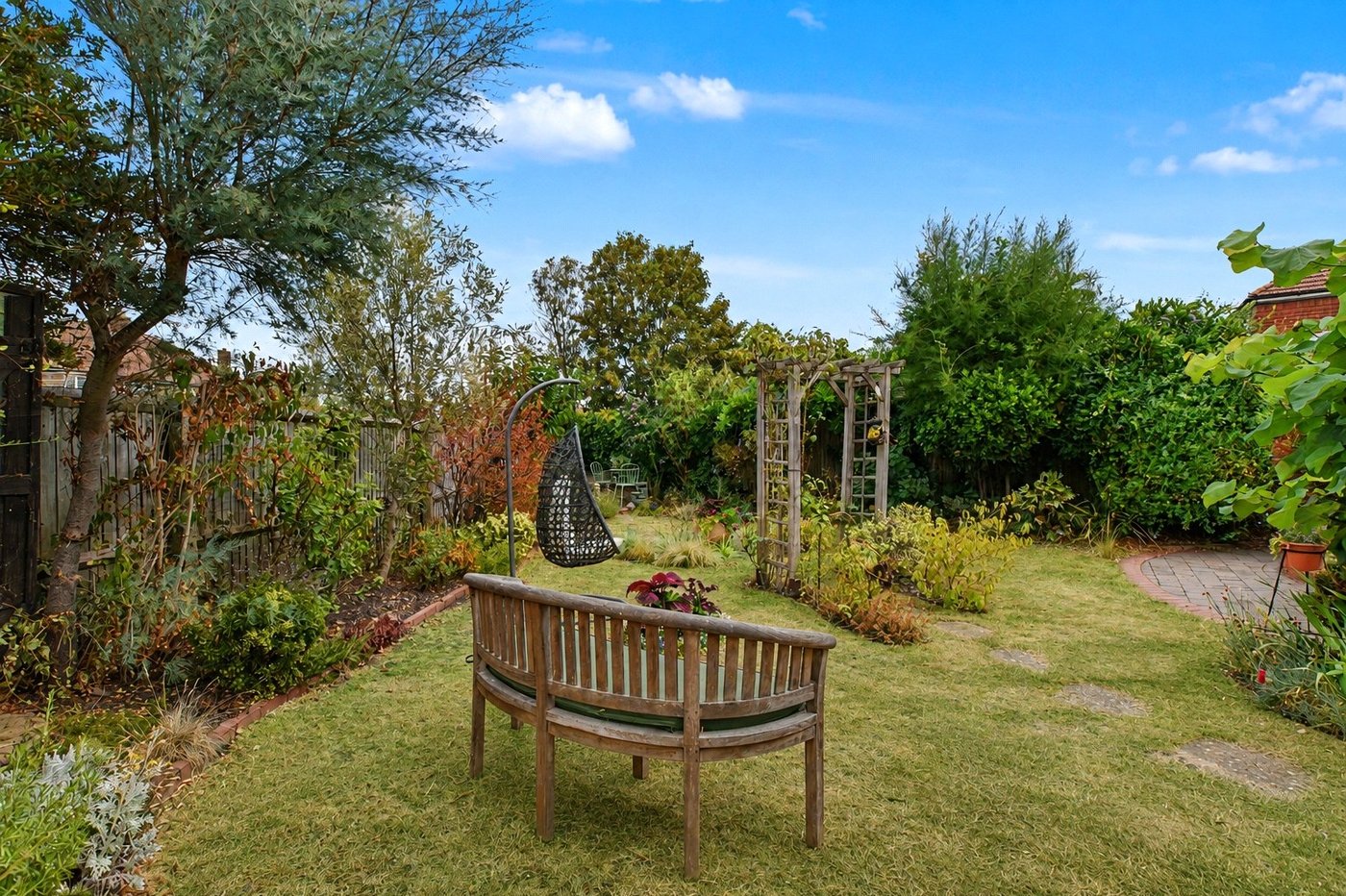 2 bedroom bungalow for sale in Bexleyheath | Robinson Jackson
