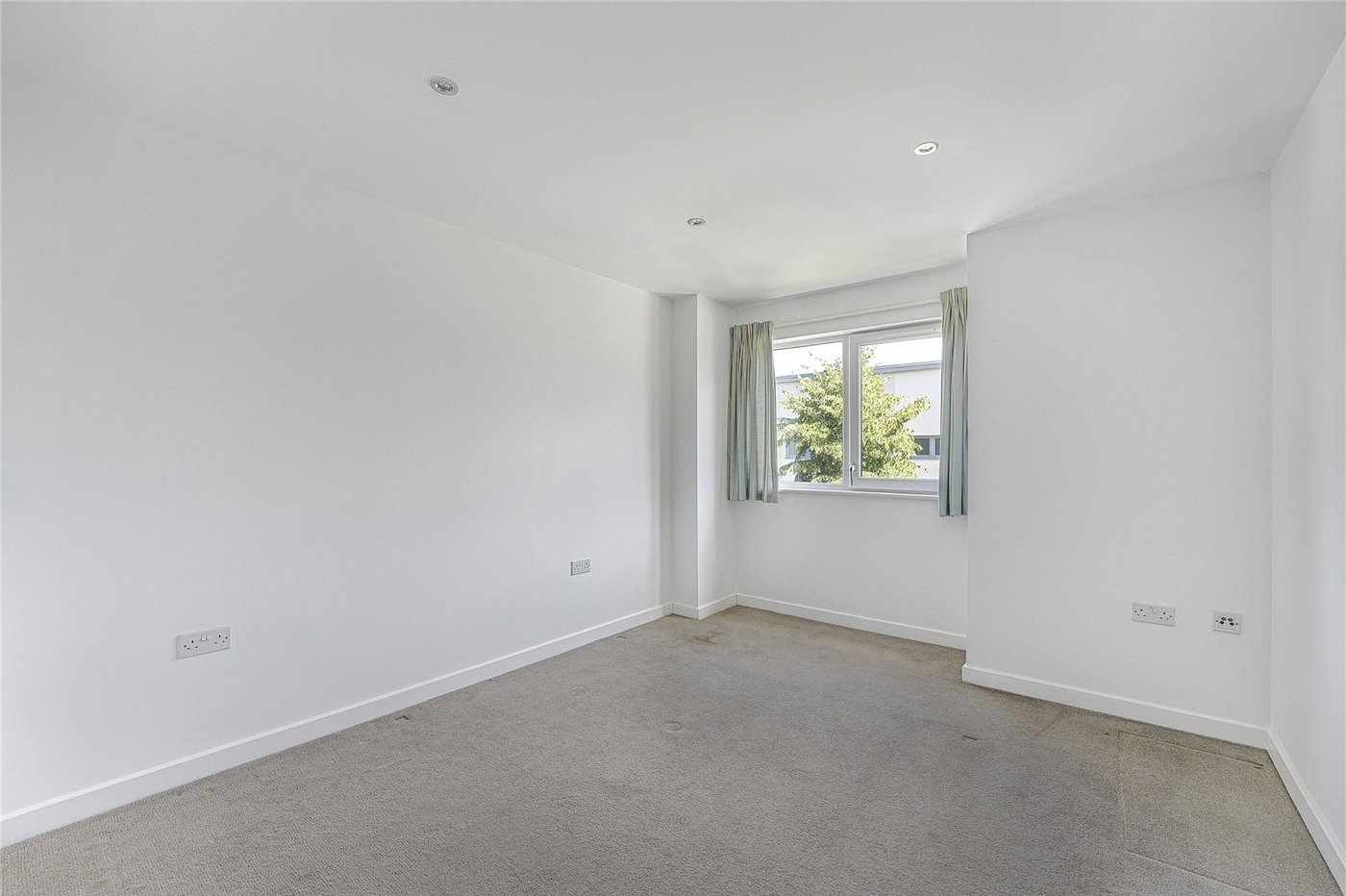 2 bedroom property for sale in The Bridge | Robinson Jackson