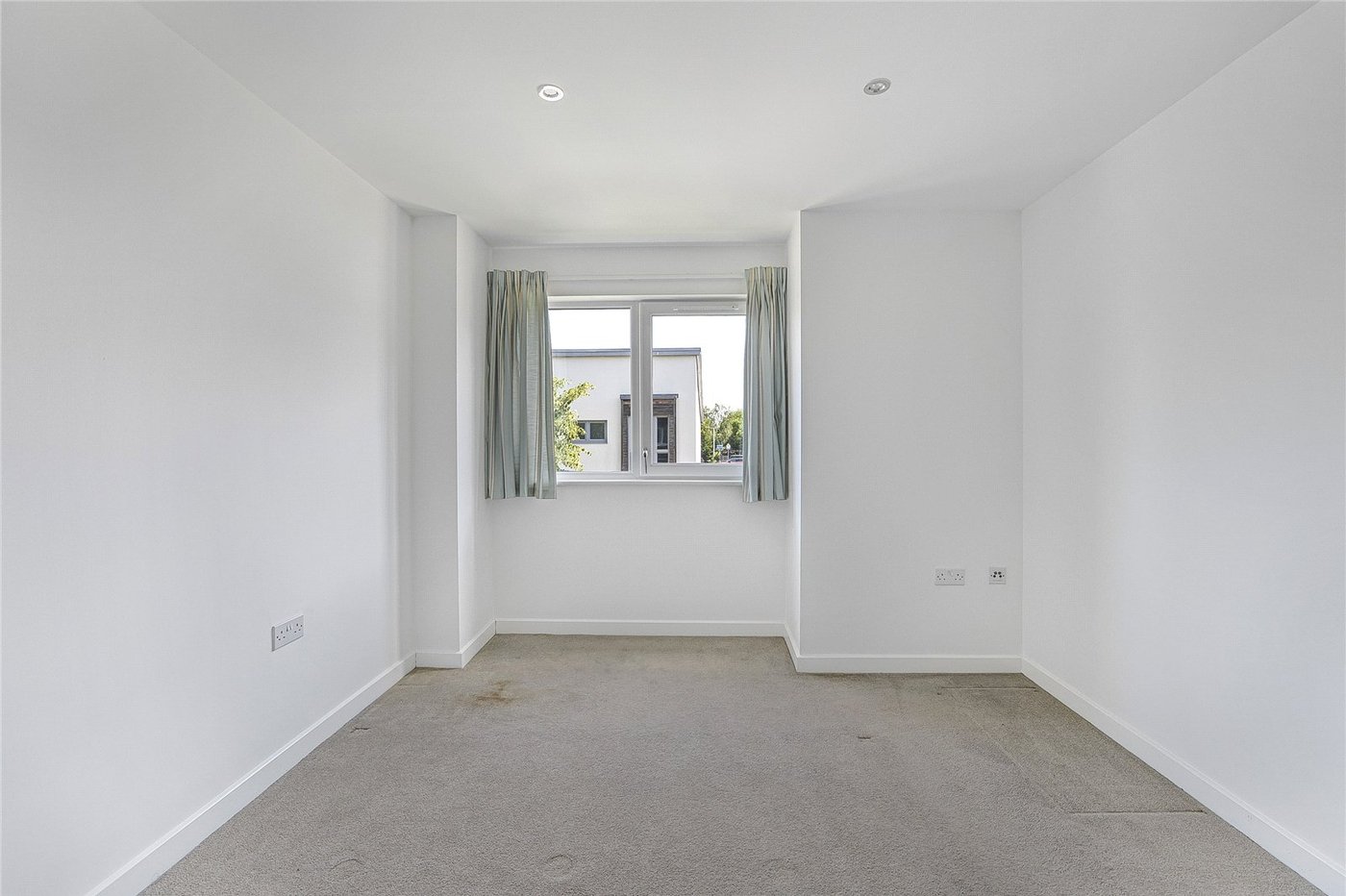 2 bedroom property for sale in The Bridge | Robinson Jackson