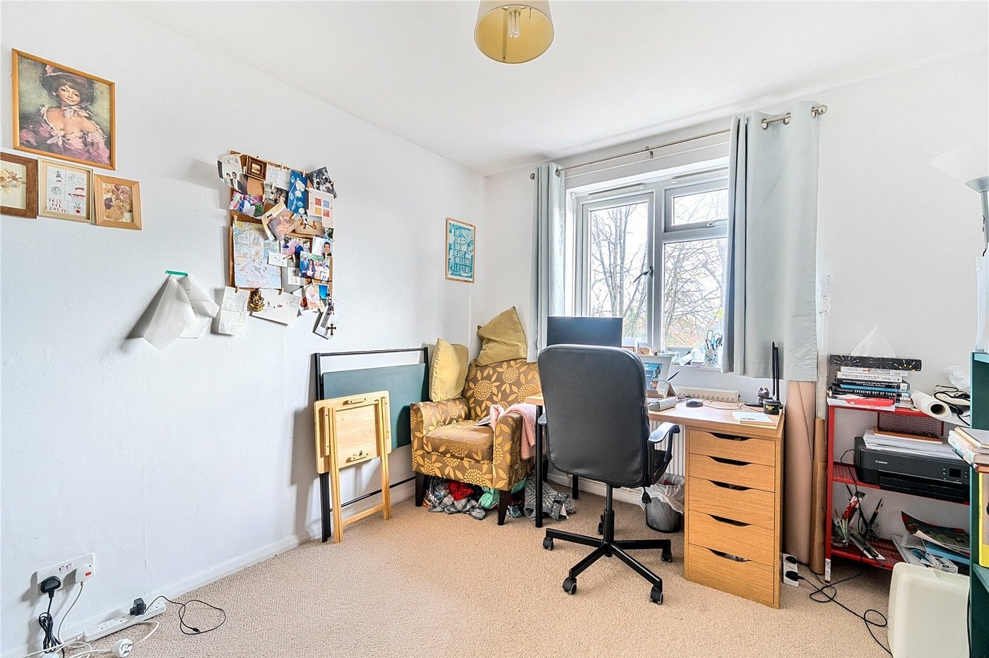 2 bedroom property for sale in London | Robinson Jackson