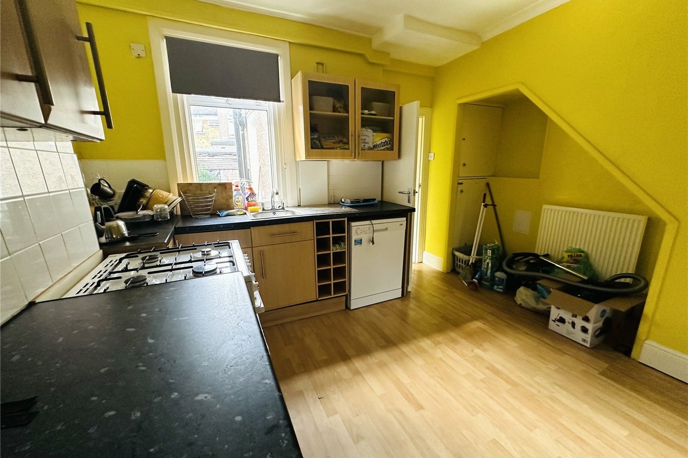 2 bedroom house for sale in London | Robinson Jackson