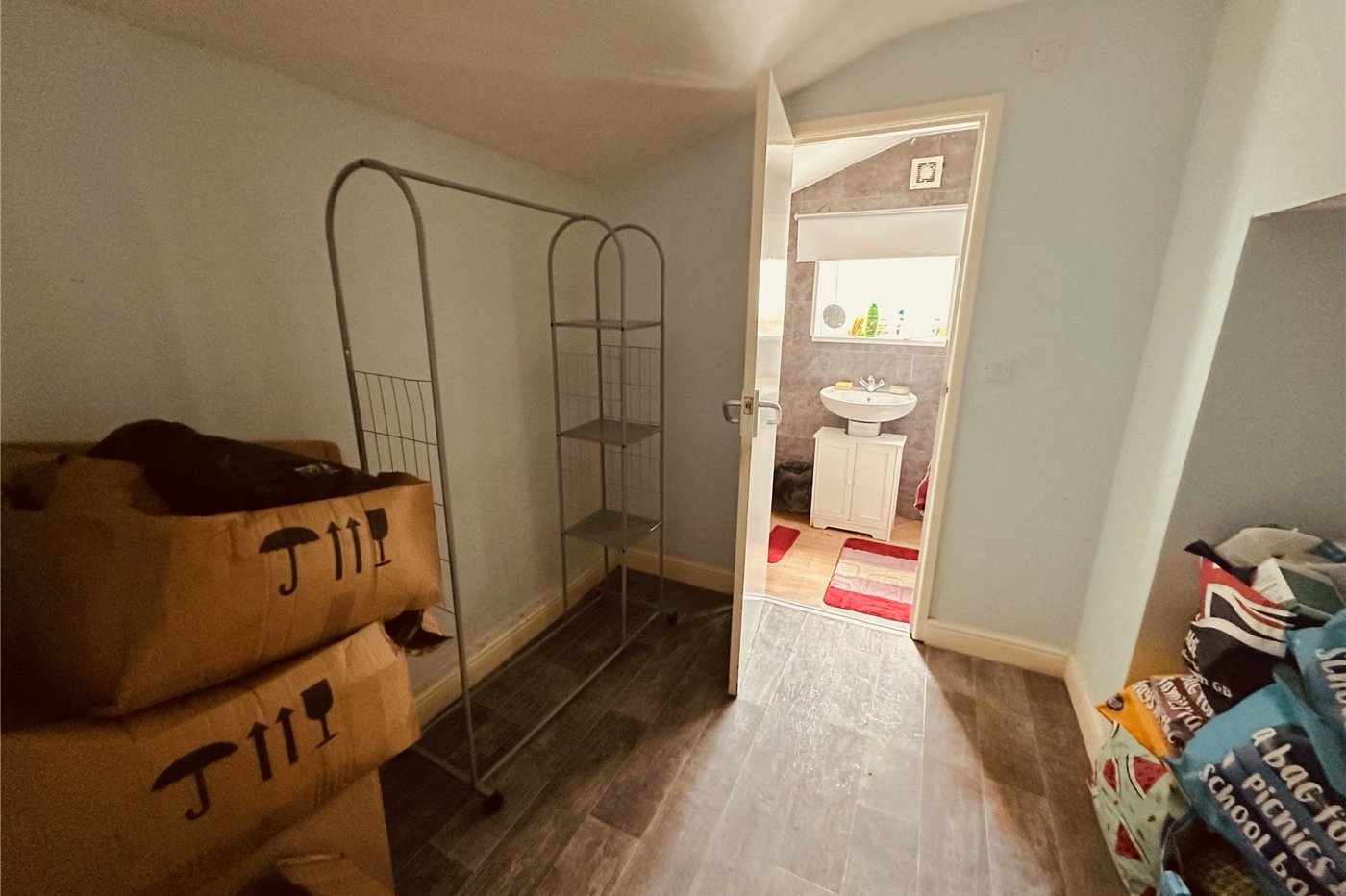 2 bedroom house for sale in London | Robinson Jackson